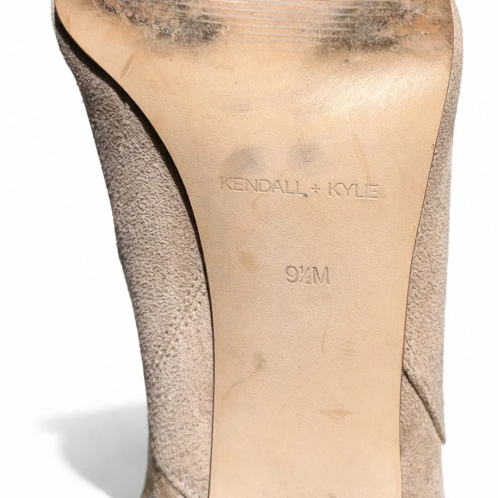 Kendall & Kylie Taupe Suede Lace-Up Ankle Booties Pointed Toe Block Heel - Picture 9 of 13
